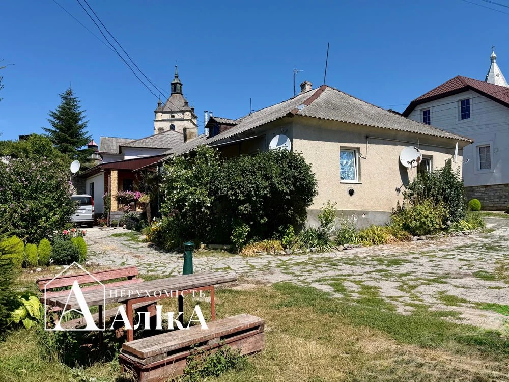 Продам 1-кімнатну квартиру в серці Старого міста