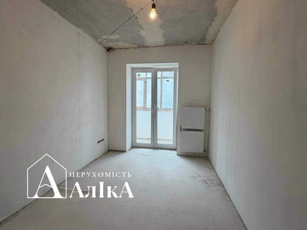 Продам велику 3-кімнатну квартиру підготовлену під Ваш ремон