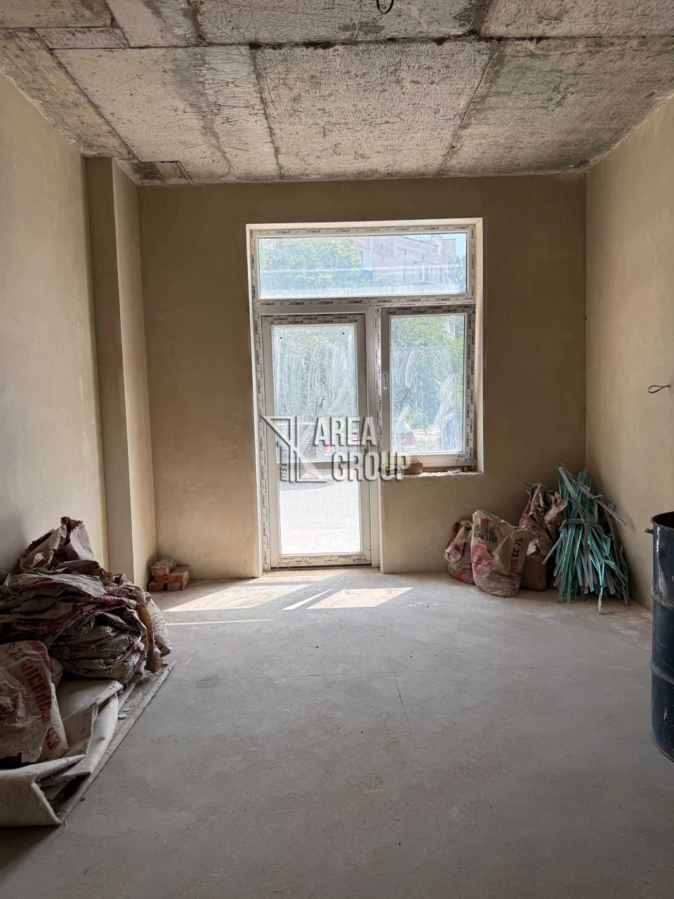 ПРОДАЖ 1-кімнатної квартири з окремим входом у центрі мікрор
