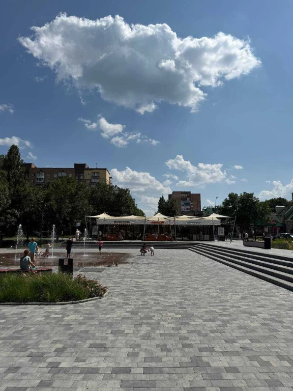 ПРОДАЖ 2-кімнатної квартири в новому будинку на м-ні!