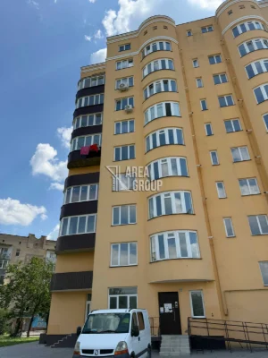 ПРОДАЖ 2-кімнатної квартири в новому будинку на м-ні!