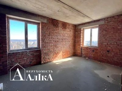 Продається дворівнева квартира в новобудові з неймовірною терасою