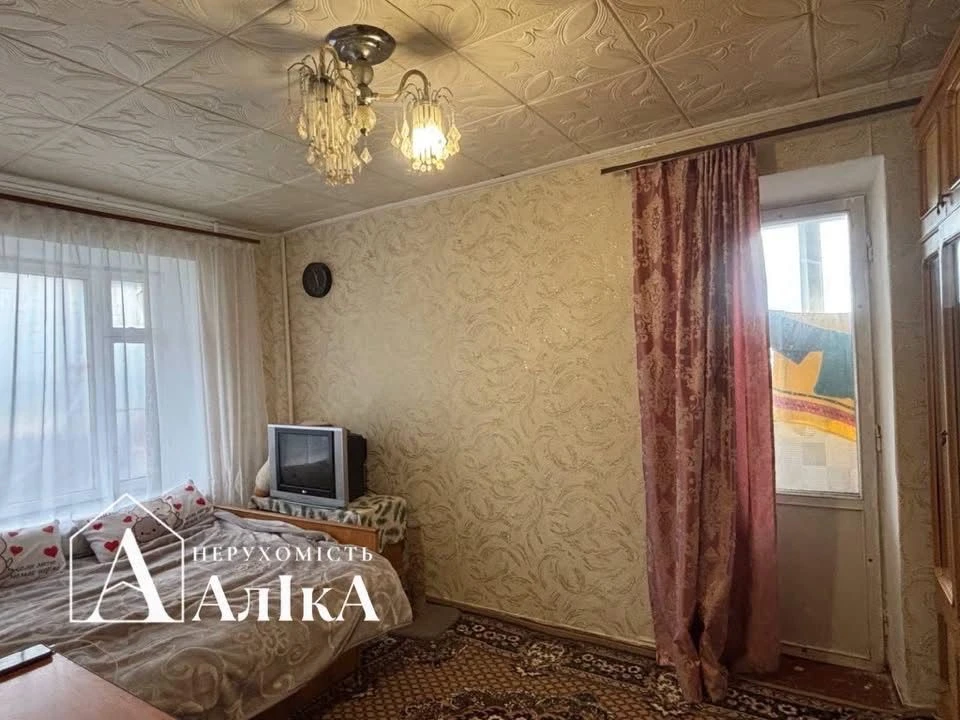 Продам 2-кімнатну квартиру з хорошим плануванням
