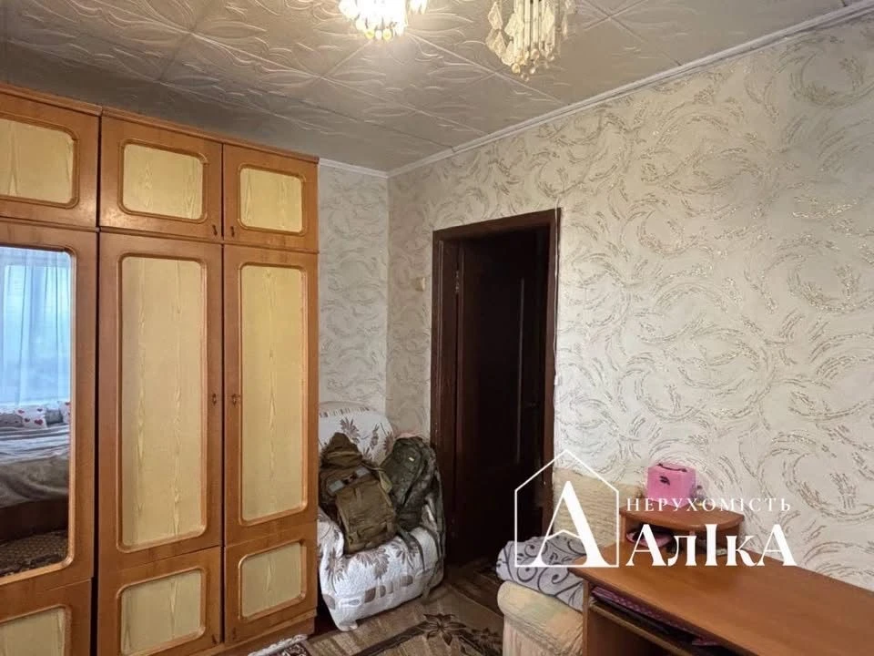 Продам 2-кімнатну квартиру з хорошим плануванням