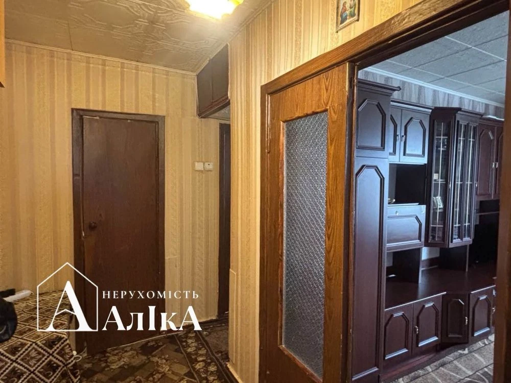Продам 2-кімнатну квартиру з хорошим плануванням