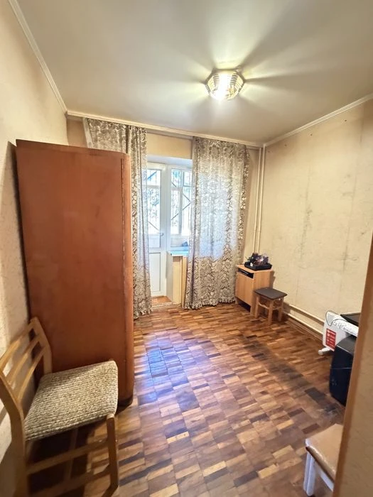 4 комнатная ,Хортицкий,Маршала Судца 1