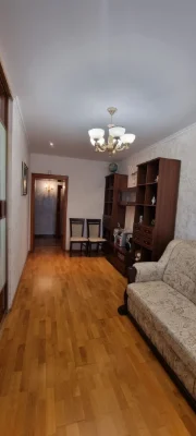 Продається 3 кімнатна квартира.