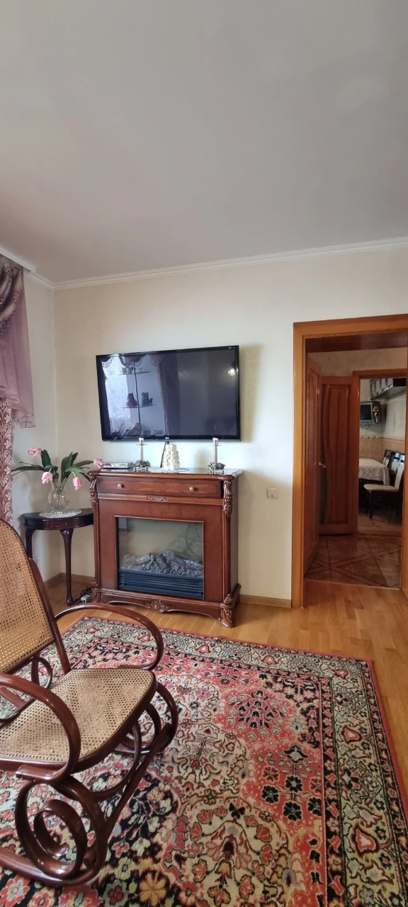 Продається 3 кімнатна квартира.
