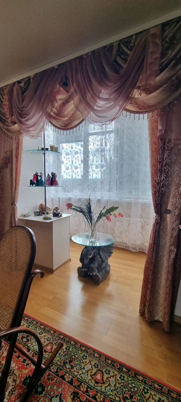 Продається 3 кімнатна квартира.