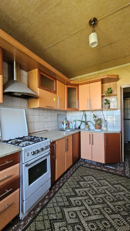 Продам 3-кімнатну квартиру