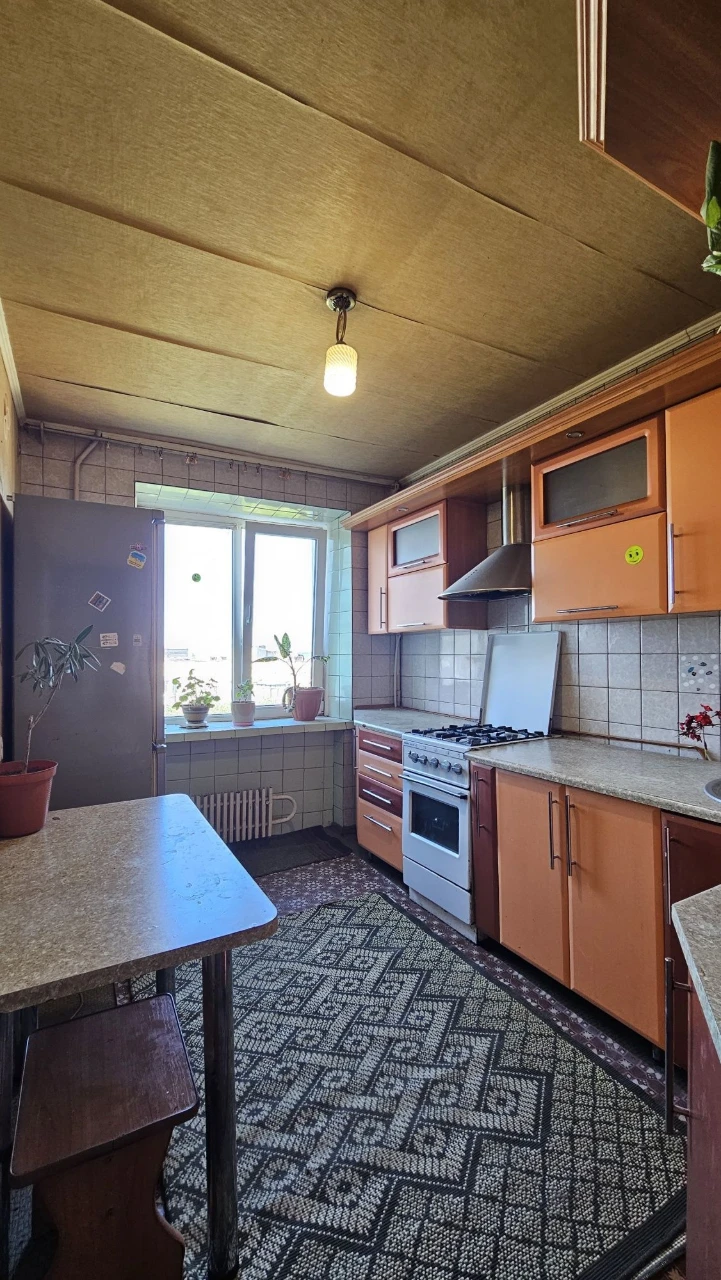 Продам 3-кімнатну квартиру