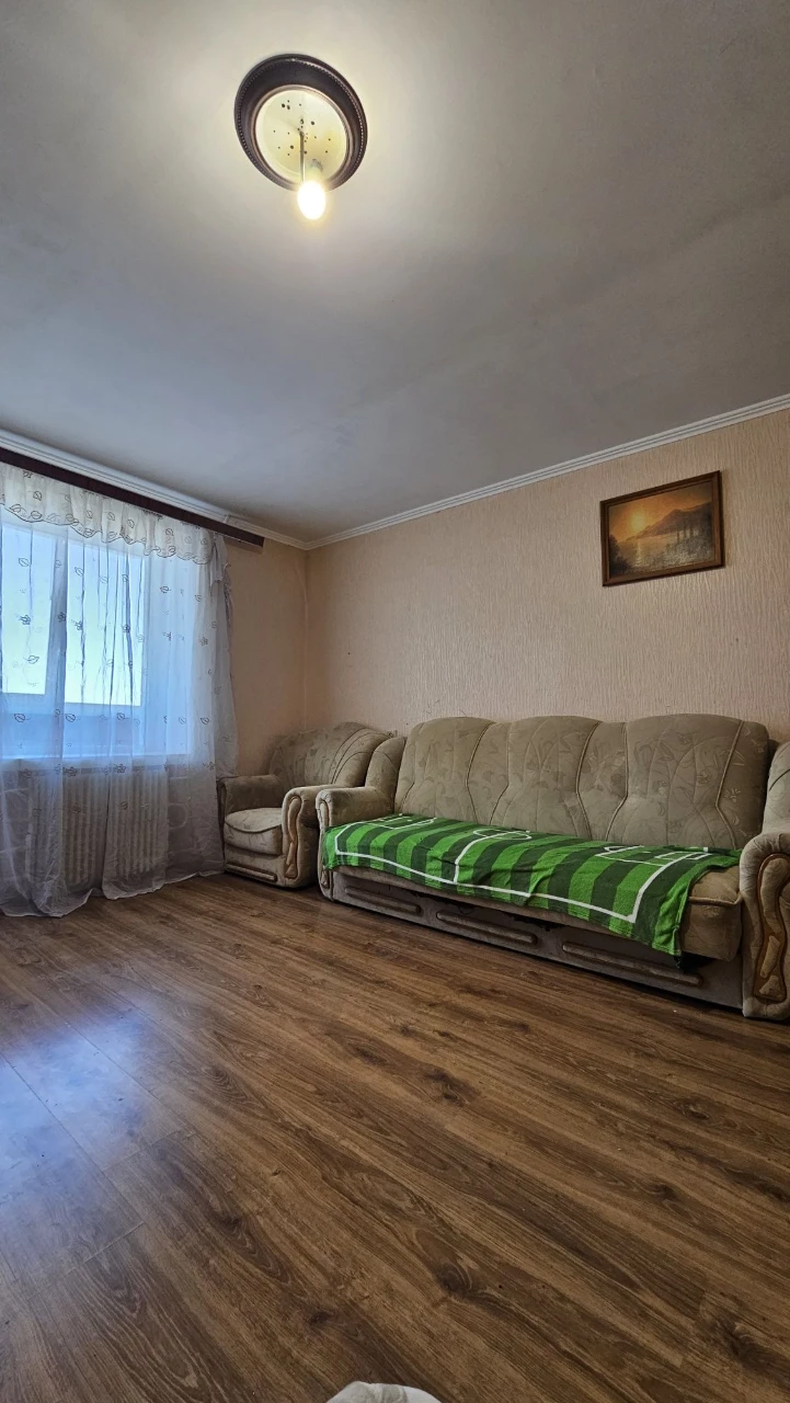 Продам 3-кімнатну квартиру