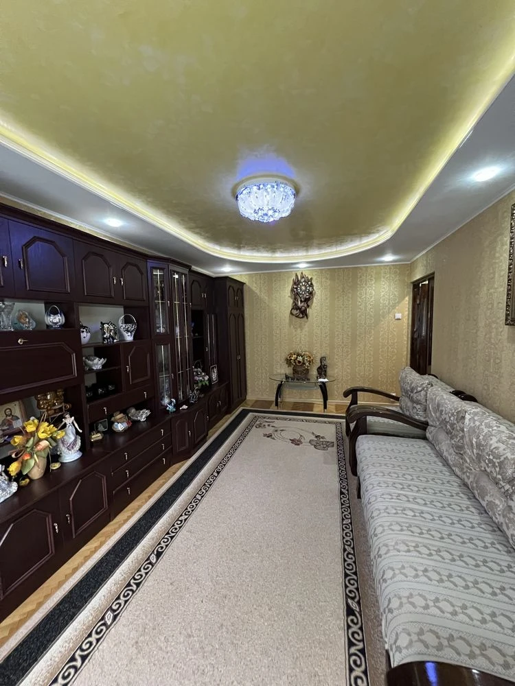 Продається затишна 3-кімнатна квартира площею 68 м² у районі