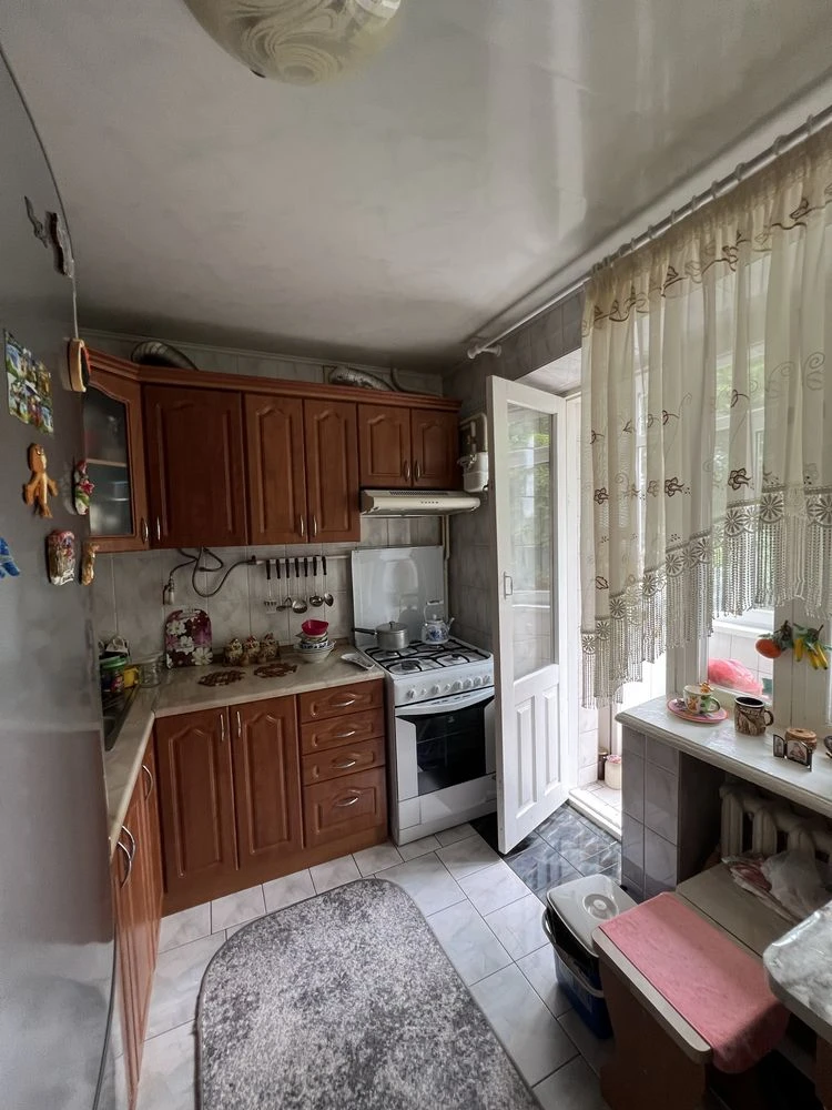 Продається затишна 3-кімнатна квартира площею 68 м² у районі