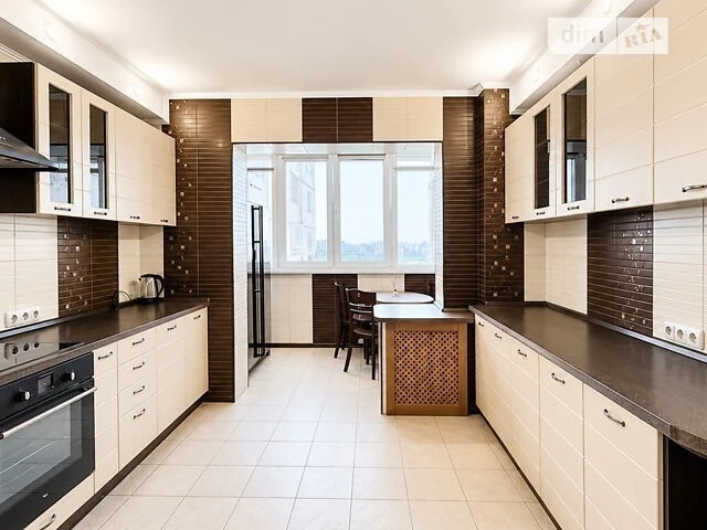 Sale of 3-room apartment 105 sq. m on Oleny Pchilky 4 • ID 345