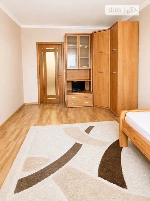 Sale of 3-room apartment 105 sq. m on Oleny Pchilky 4 • ID 345