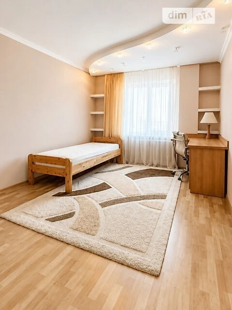 Sale of 3-room apartment 105 sq. m on Oleny Pchilky 4 • ID 345