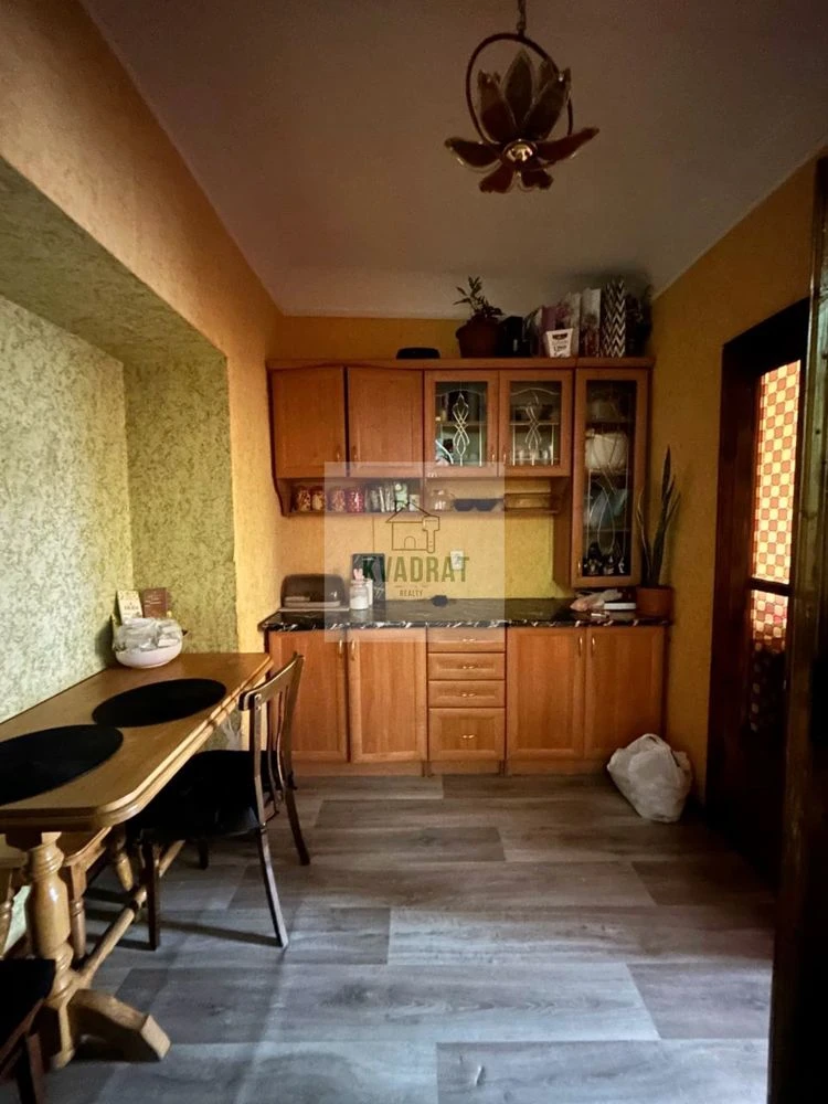 Продам 2-кімнатну секцію, р-н Черьомушки