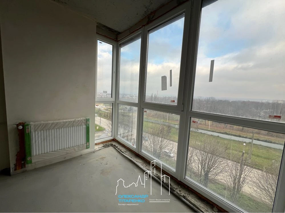 Spacious apartment with improvements in a completed building!