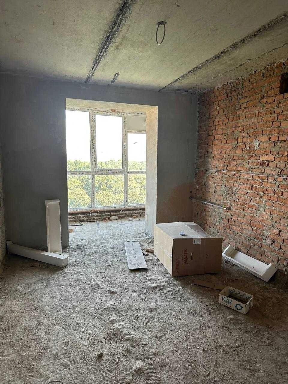 Продам 2-х кімнатну квартиру, Центр