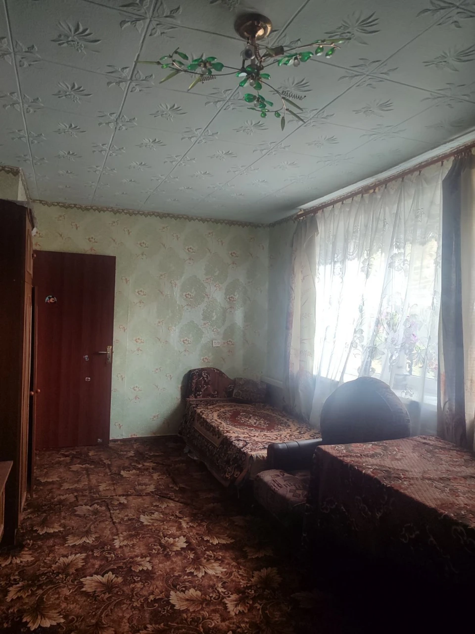 Selling a 2-room apartment at an attractive price