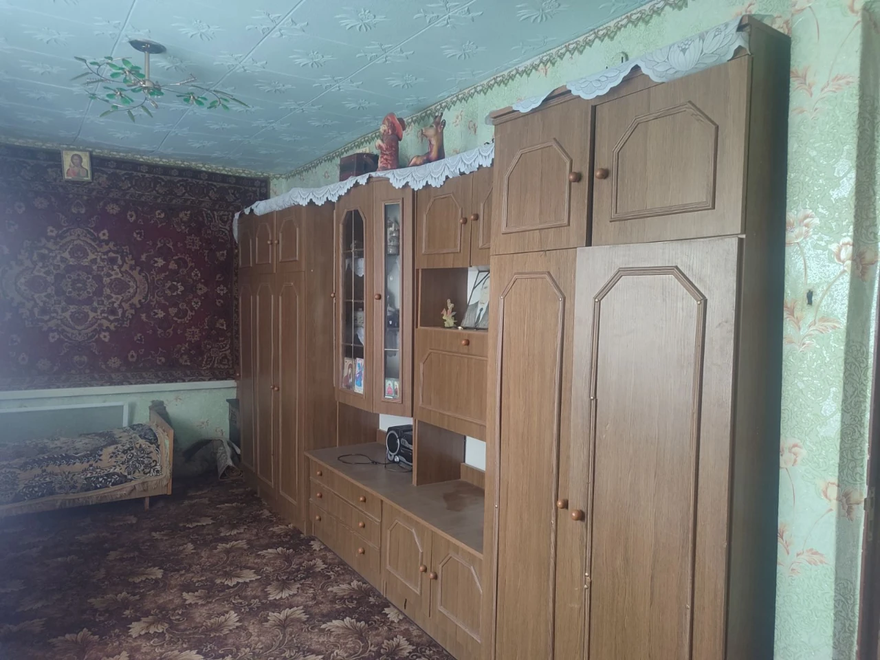 Selling a 2-room apartment at an attractive price