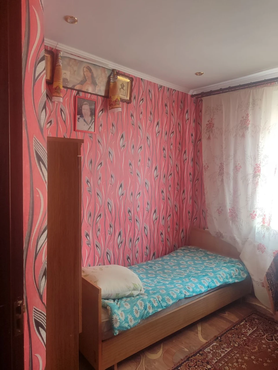 Selling a 2-room apartment at an attractive price