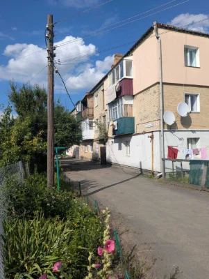 Продається 2-кімнатна квартира 43,9 м² в м. Красилів, 2/3 поверх