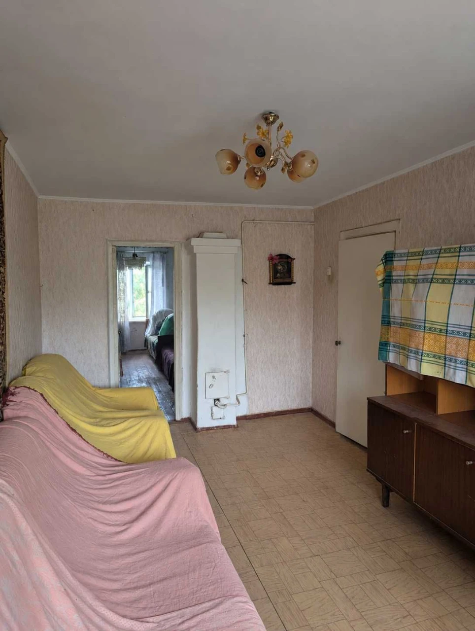 Продається 2-кімнатна квартира 43,9 м² в м. Красилів, 2/3 поверх