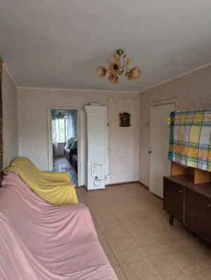 Продається 2-кімнатна квартира 43,9 м² в м. Красилів, 2/3 поверх