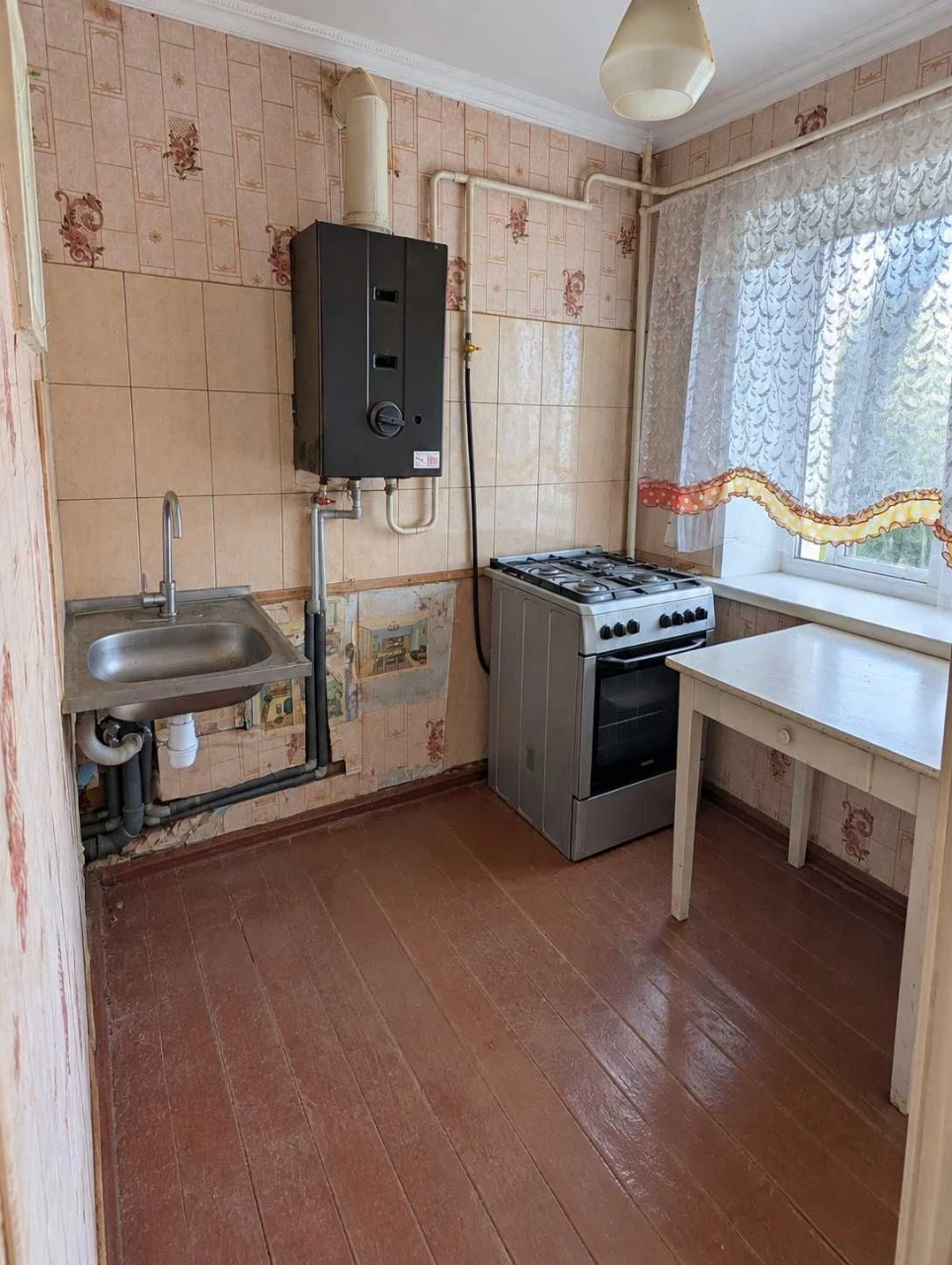 Продається 2-кімнатна квартира 43,9 м² в м. Красилів, 2/3 поверх
