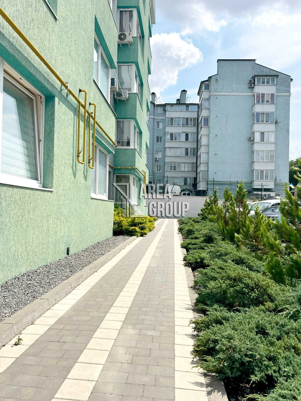 Готова до заселення 2-рівнева квартира з терасою в новому бу