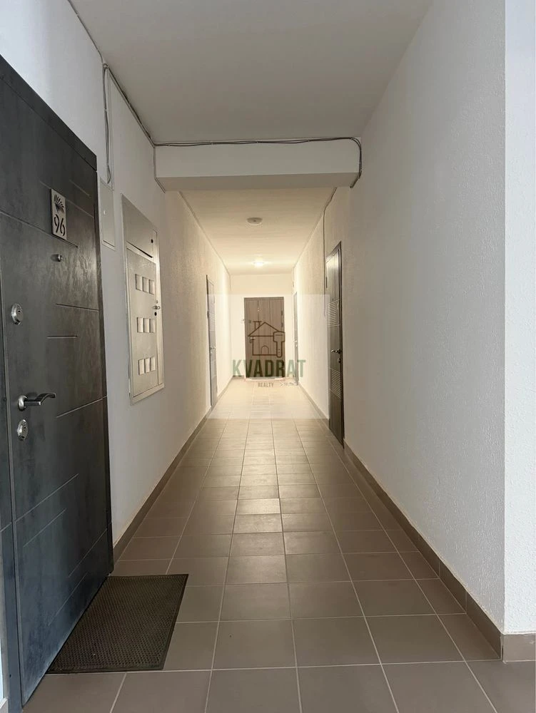 For Sale: Large 3-bedroom apartment in the "VTM" residential complex, Zhovtneve district