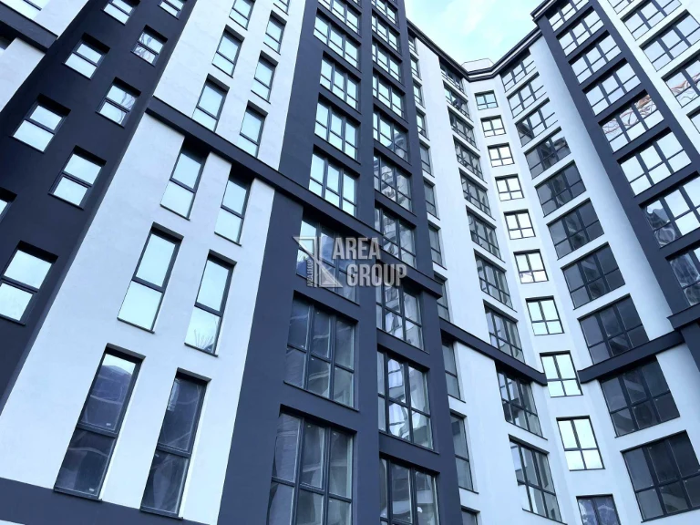 Класна 1-кімнатна квартира у розтермінування з 50% першим вн