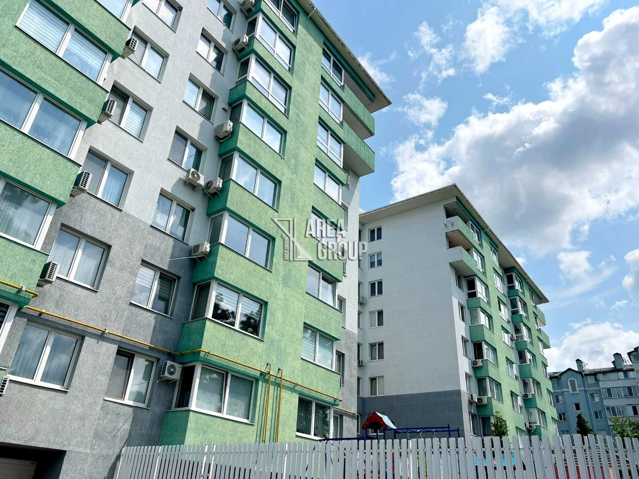 Продається стильна 2-рівнева квартира з терасою в новому буд