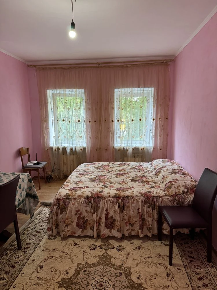 Продам 3-кім.  квартиру м-н Жовтневий