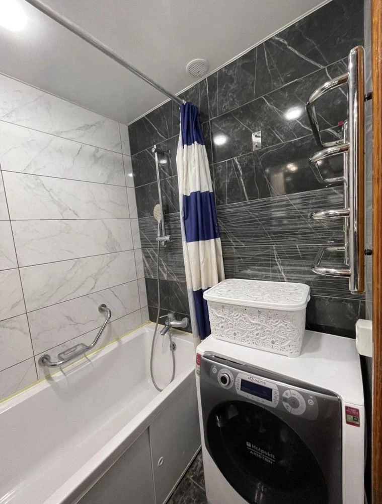 Sale of a 3-room apartment on Shevchenko. No commission for buyers