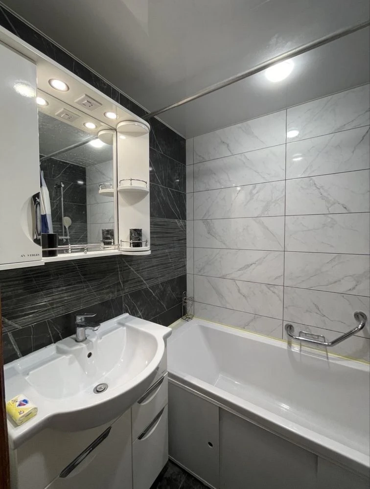 Sale of a 3-room apartment on Shevchenko. No commission for buyers