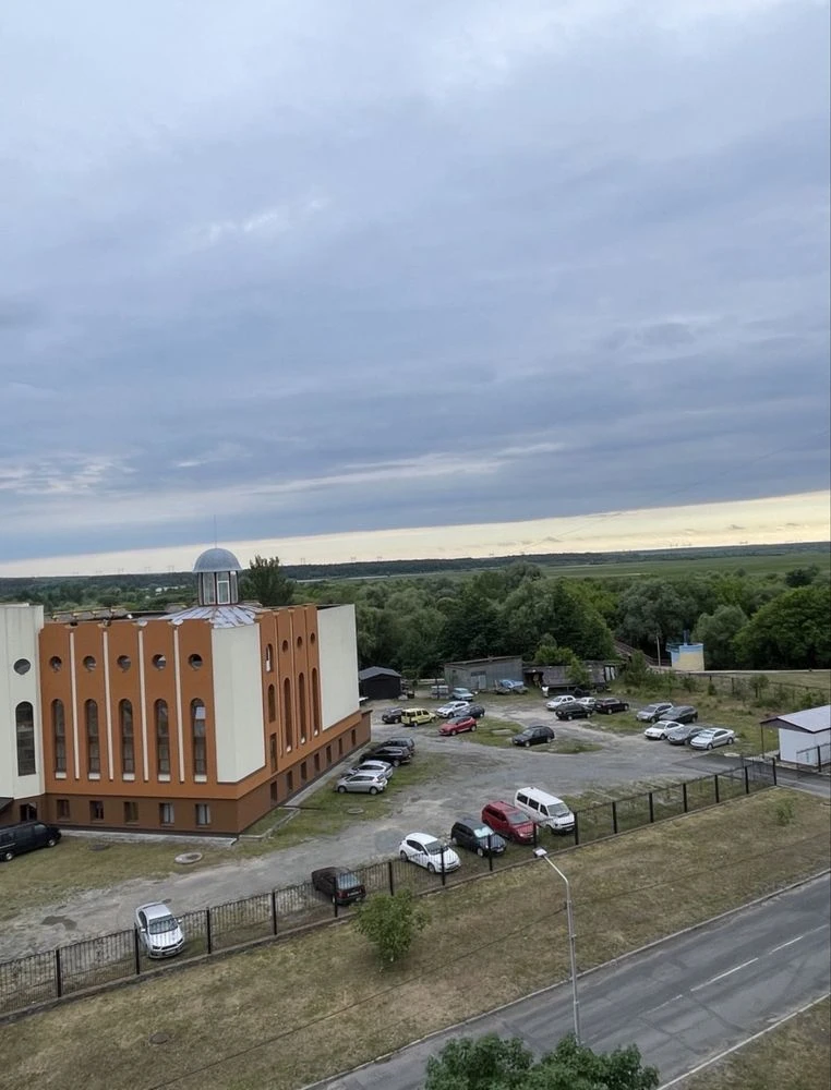 Sale of a 3-room apartment on Shevchenko. No commission for buyers