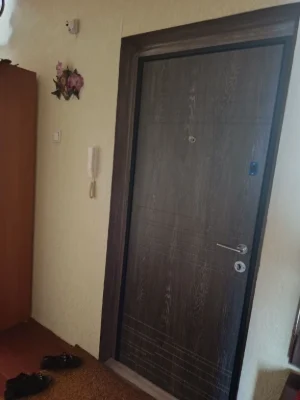 Продається 2 -кімнатна квартира