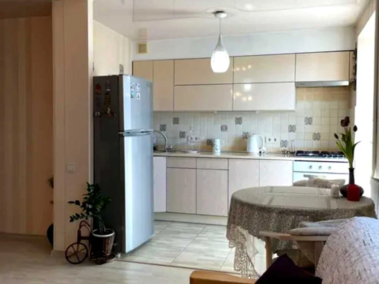 Apartment. Kharkiv, Aerokosmichny Ave. (Gagarina)