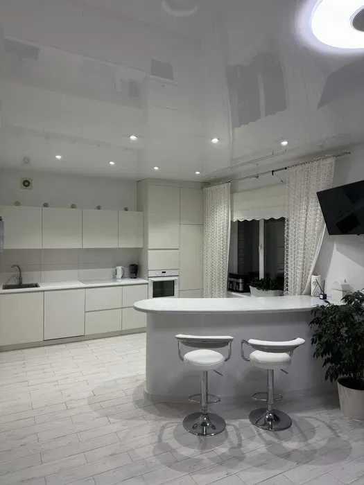 Sale of a 4-room apartment with renovation!