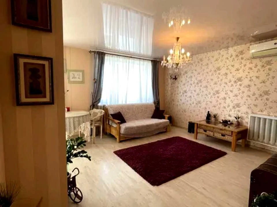 Apartment. Kharkiv, Aerokosmichny Ave. (Gagarina)