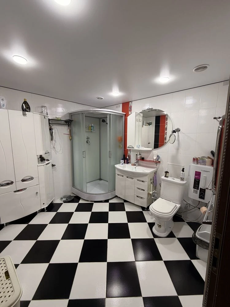 Sale of a 2-bedroom furnished apartment