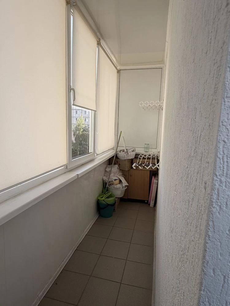 Sale of a 2-bedroom furnished apartment