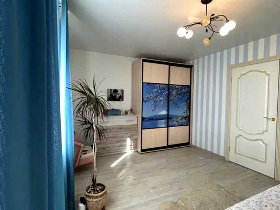 Apartment. Kharkiv, Aerokosmichny Ave. (Gagarina)