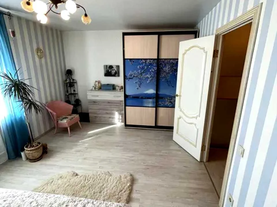 Apartment. Kharkiv, Aerokosmichny Ave. (Gagarina)