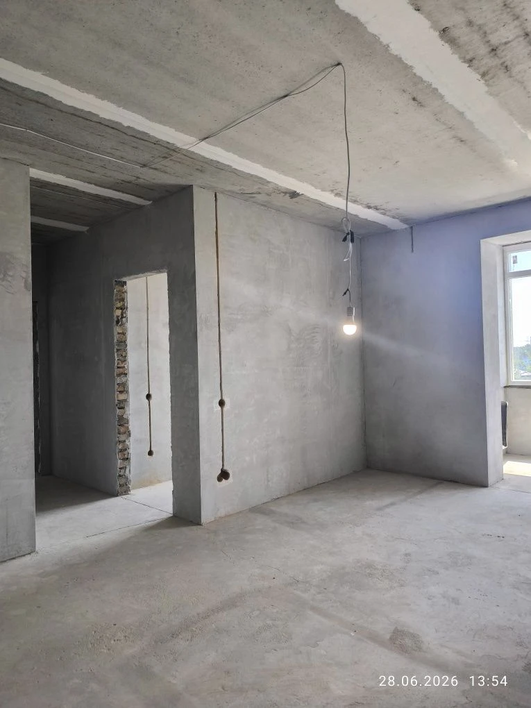 Продаж просторої квартири 72,8 м² із зручним плануванням + к