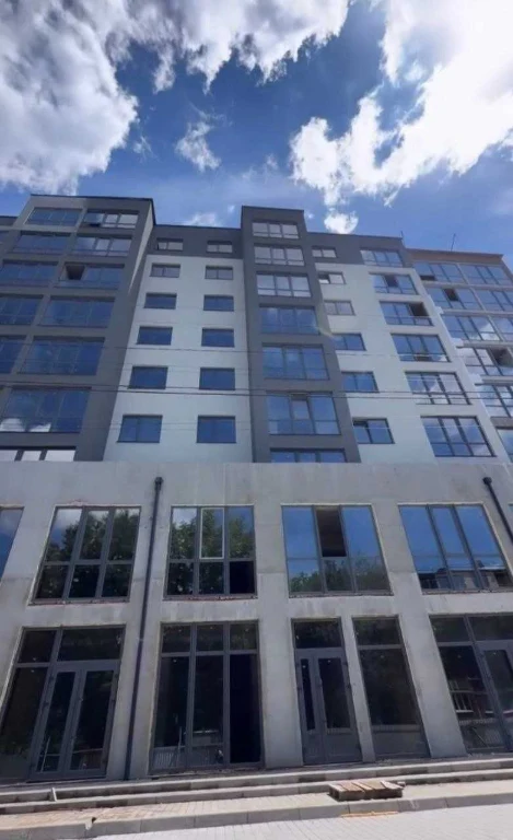 1-room new construction in a modern residential complex in the center of the city of Starokostantyniv