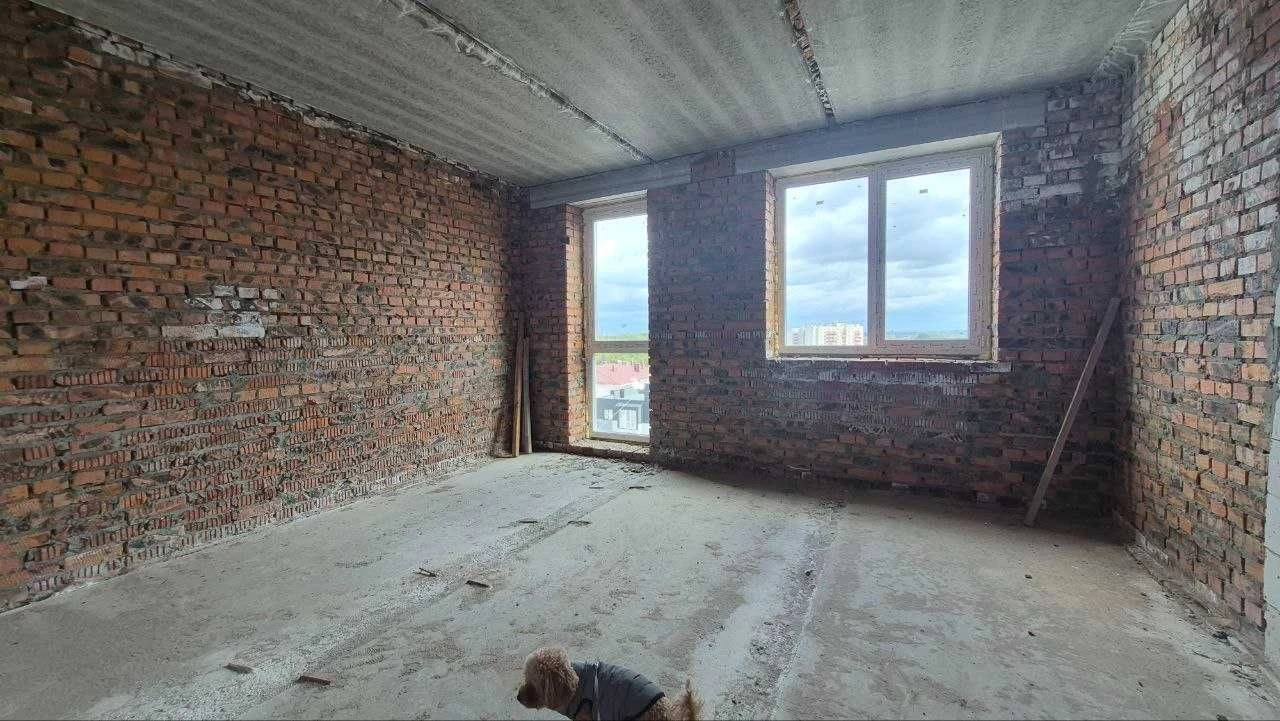 1-room new construction in a modern residential complex in the center of the city of Starokostantyniv